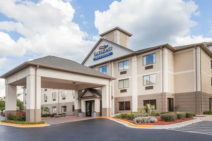 Baymont by Wyndham Columbia Fort Jackson Hotel