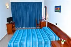 Hostal Residencia Molins Park 