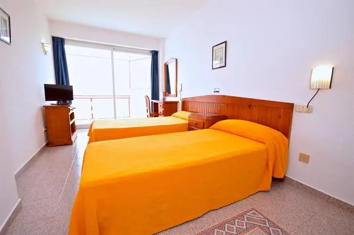 Hostal Residencia Molins Park 