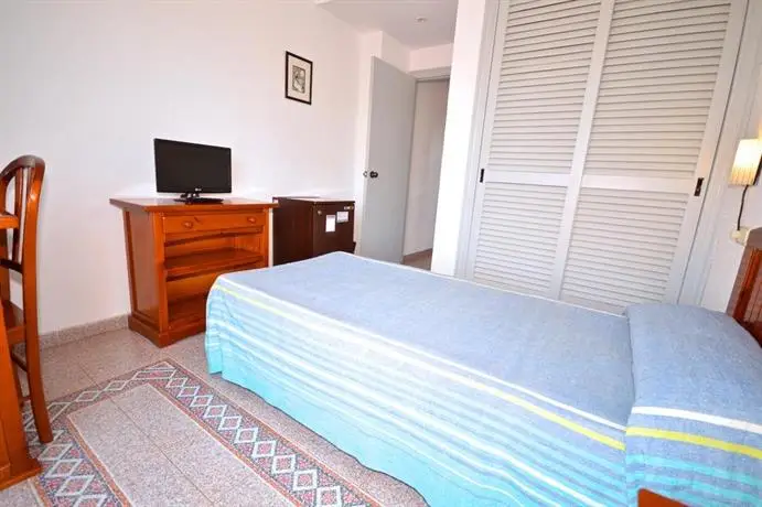 Hostal Residencia Molins Park 