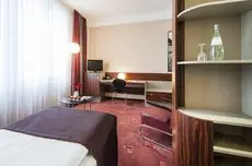 AZIMUT Hotel Cologne 