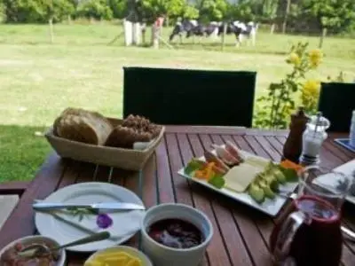 Jacaranda Lodge