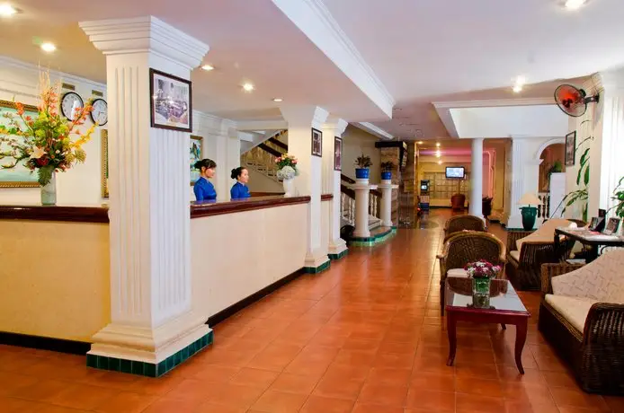 Petro House Hotel 