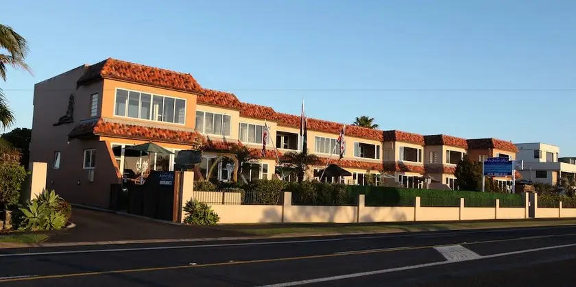 Admiralty Lodge Motel