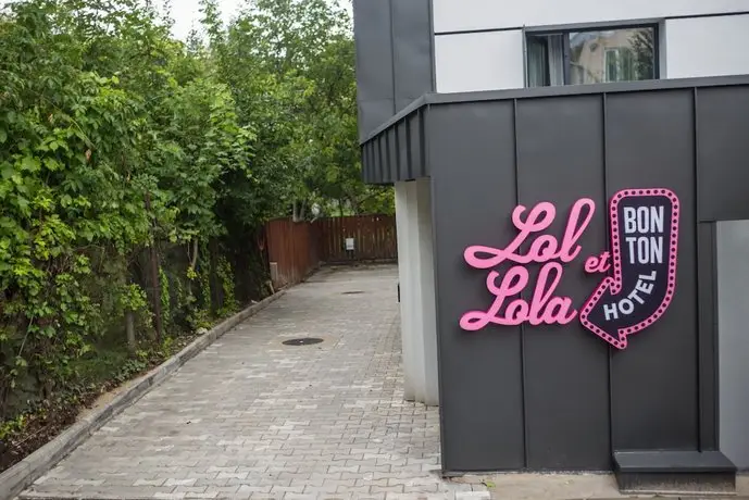 Lol et Lola Hotel 