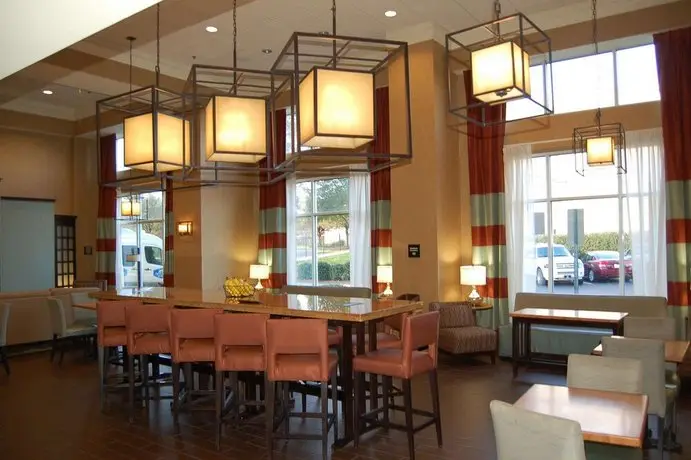 Hampton Inn & Suites Charlotte-Airport