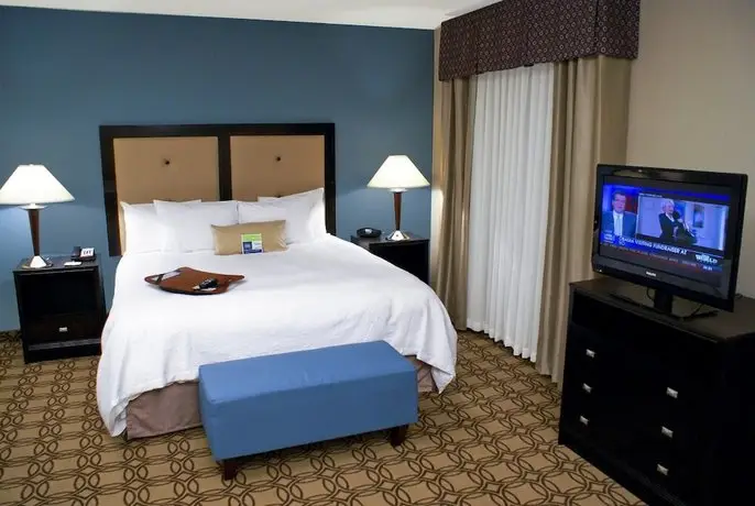 Hampton Inn & Suites Charlotte-Airport 