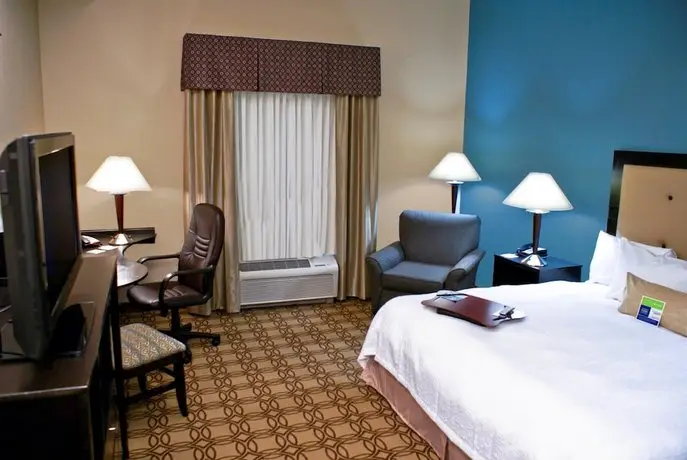 Hampton Inn & Suites Charlotte-Airport 