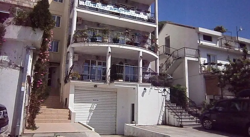 Mijovic Apartments 