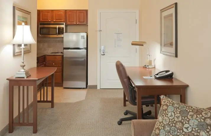 Staybridge Suites Lafayette-Airport 