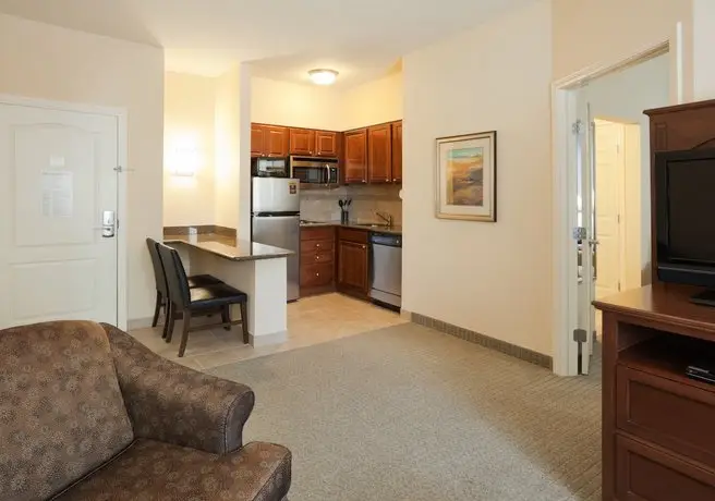 Staybridge Suites Lafayette-Airport 