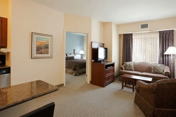 Staybridge Suites Lafayette-Airport 