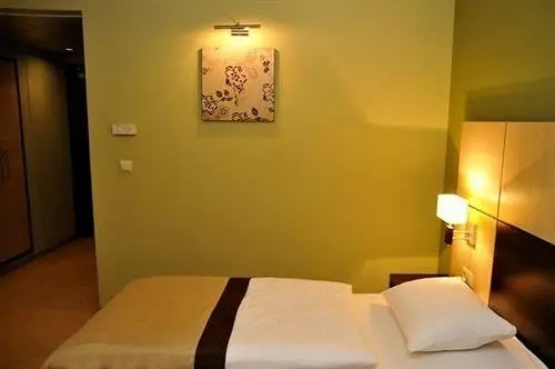 Ruben Hotel Zielona Gora 