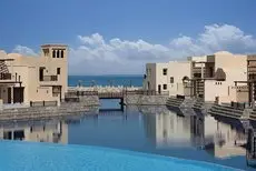 Cove Rotana Resort 