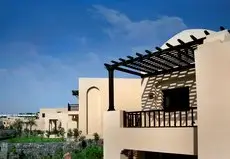 Cove Rotana Resort 