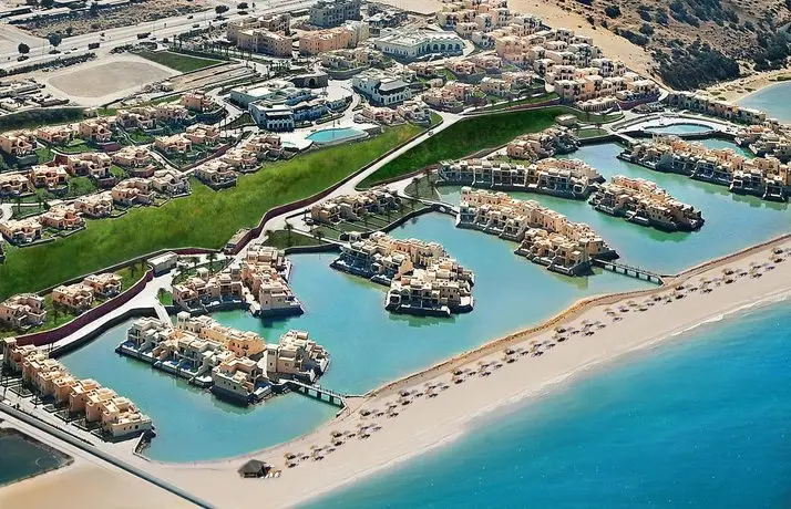 Cove Rotana Resort 