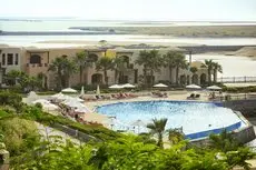 Cove Rotana Resort 