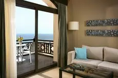 Cove Rotana Resort 