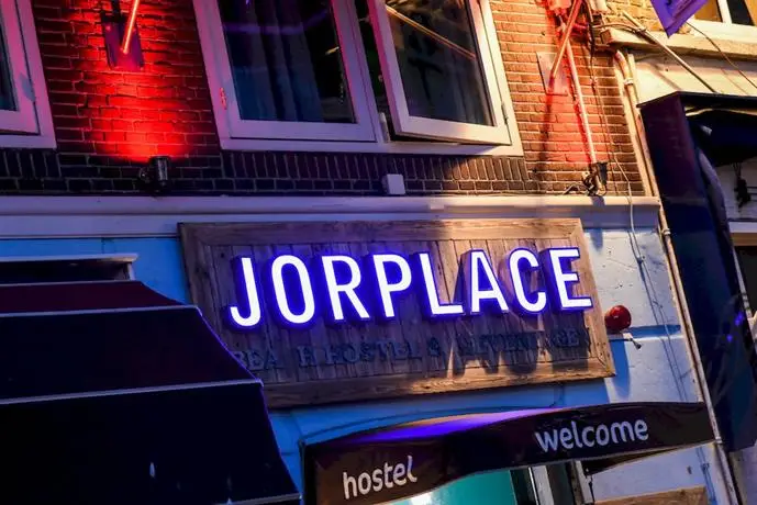 Jorplace Beach Hostel