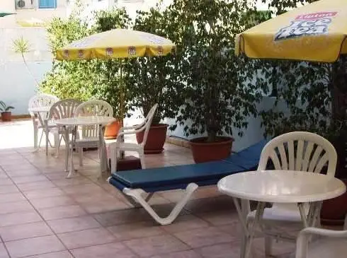 La Veranda Hotel 