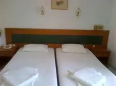 Kyra Panagia ApartHotel 