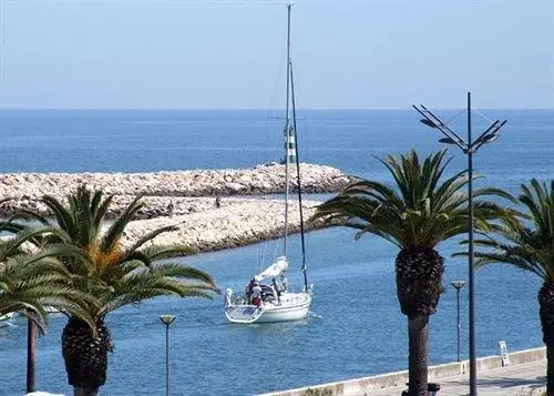 Hotel Mar Azul Lagos 