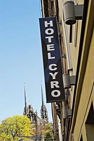 Hotel Cyro 