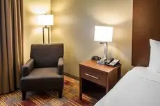 Clarion Inn & Suites Savannah Midtown 