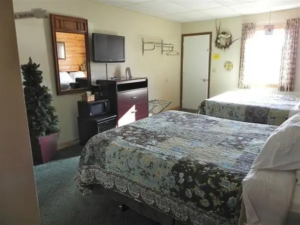 Cruise Inn RV Park & Hotel 