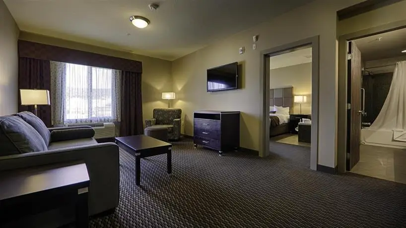 Best Western PLUS Wine Country Hotel & Suites