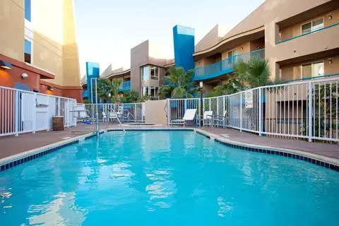 Holiday Inn Oceanside Marina - Camp Pendleton Area 