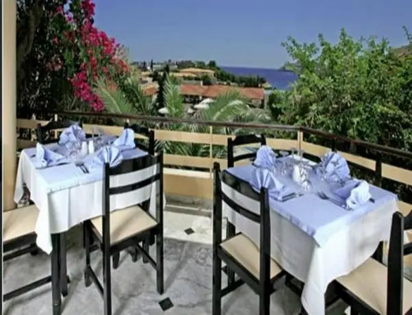 Alexander House Hotel Agia Pelagia 