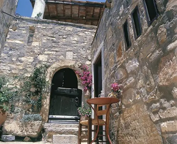 The Traditional Homes of Crete 