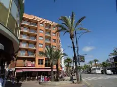 Apartamentos Blanco y Negro Lloret de Mar 