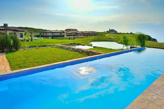 BlackSeaRama Golf & Villas 