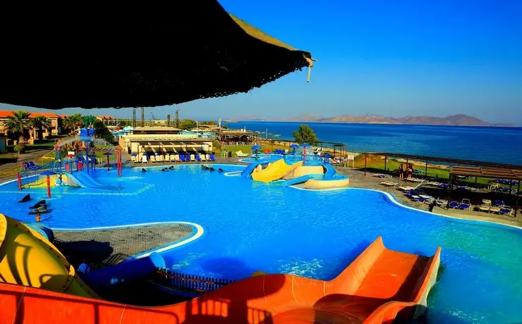 LABRANDA Marine Aquapark Resort 