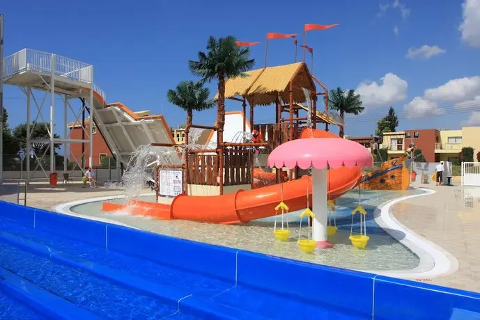 Electra Holiday Village Water Park Resort 