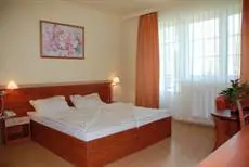 Hotel Relax Apartman Sarvar 