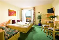 Hotel Garni Oasis Loipersdorf 