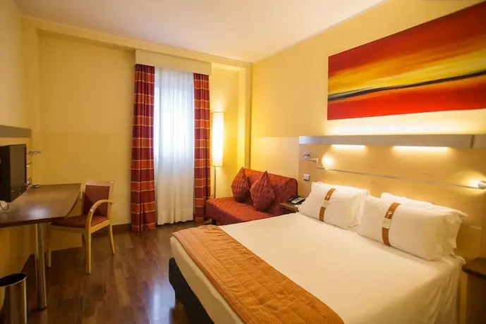 Holiday Inn Express Milan-Malpensa Airport 