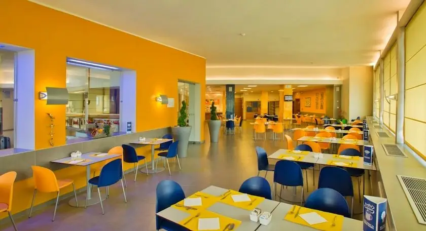 Holiday Inn Express Milan-Malpensa Airport 