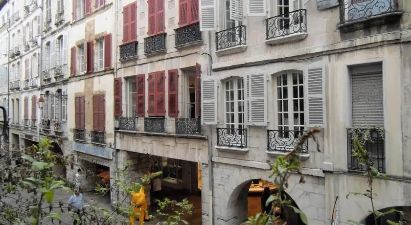 Hotel des Arceaux Bayonne 