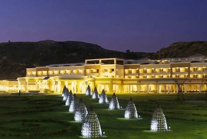 La Marquise Luxury Resort Complex 