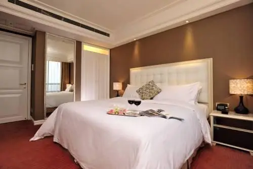 Wealthy All Suite Hotel Suzhou 