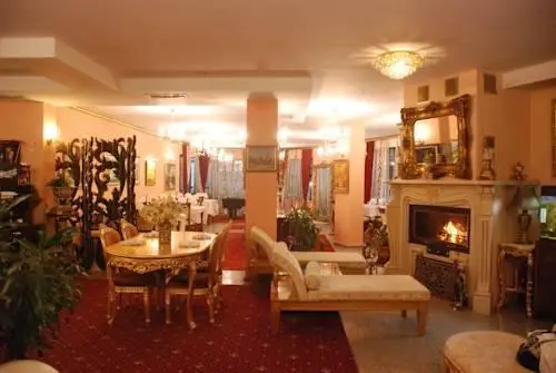 Elegant Lux Hotel 