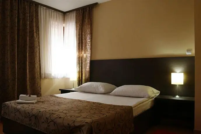 Hotel Divan 