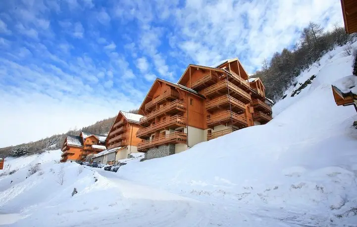 Odalys Hameau et Chalets de La Vallee D'Or 