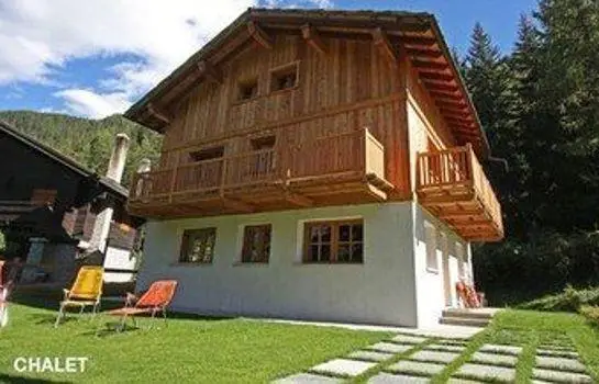 Champoluc Apartment 