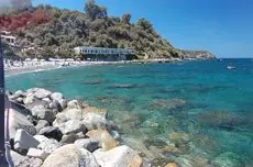 Cirucco Bay Hotel & Camping 