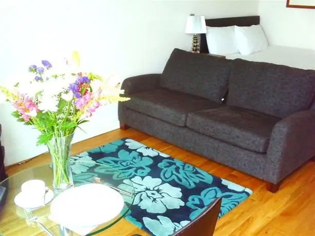 Meridian Terrace Serviced Apartments 